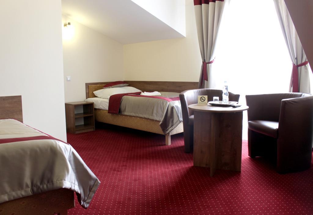 Hotel Dukat Бяла Подласка Стая снимка