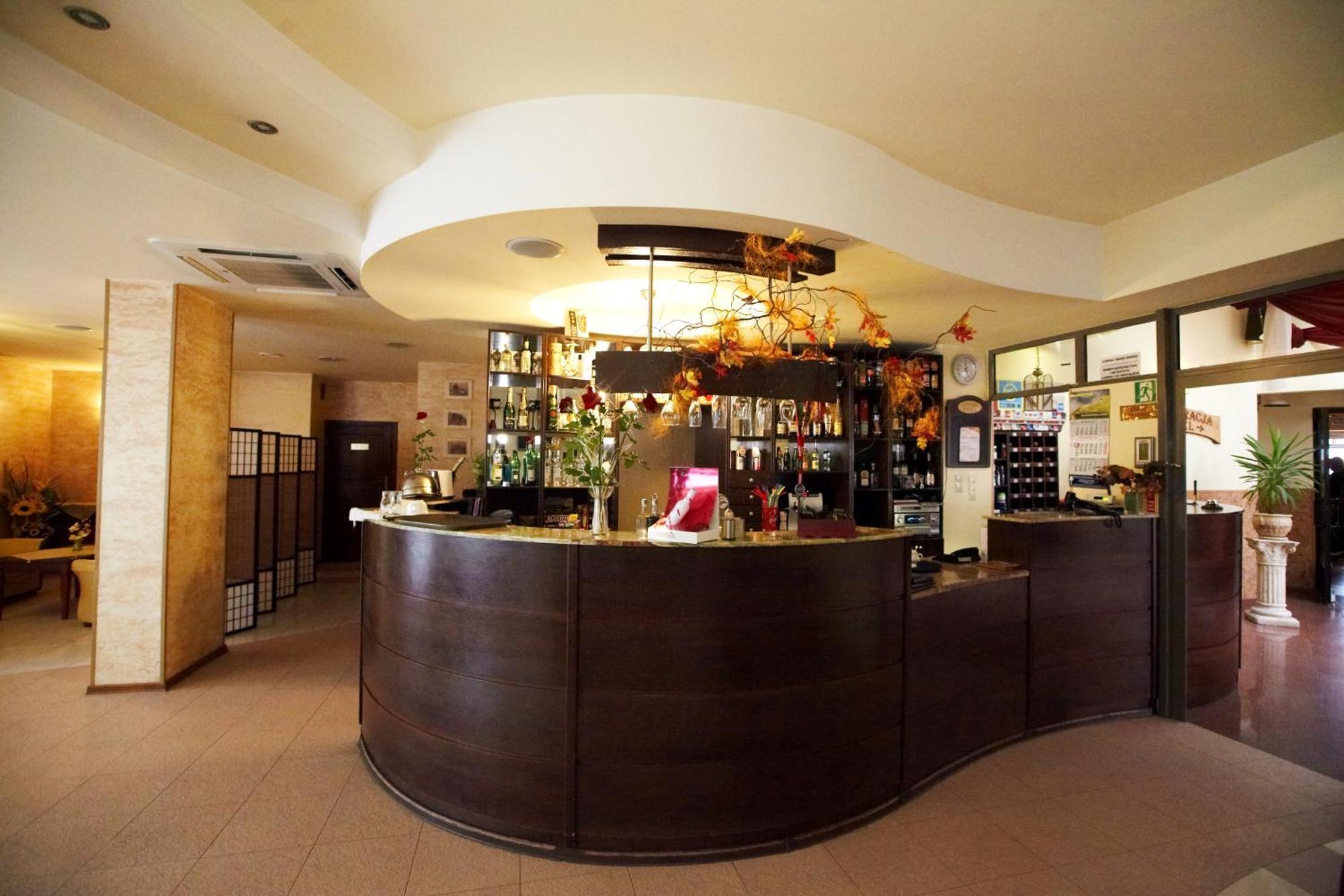 Hotel Dukat Бяла Подласка Екстериор снимка