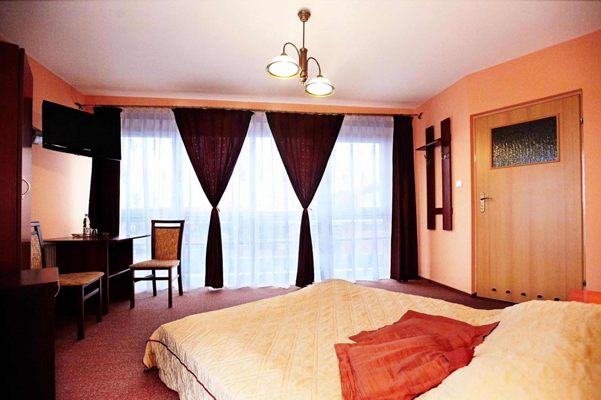 Hotel Dukat Бяла Подласка Екстериор снимка