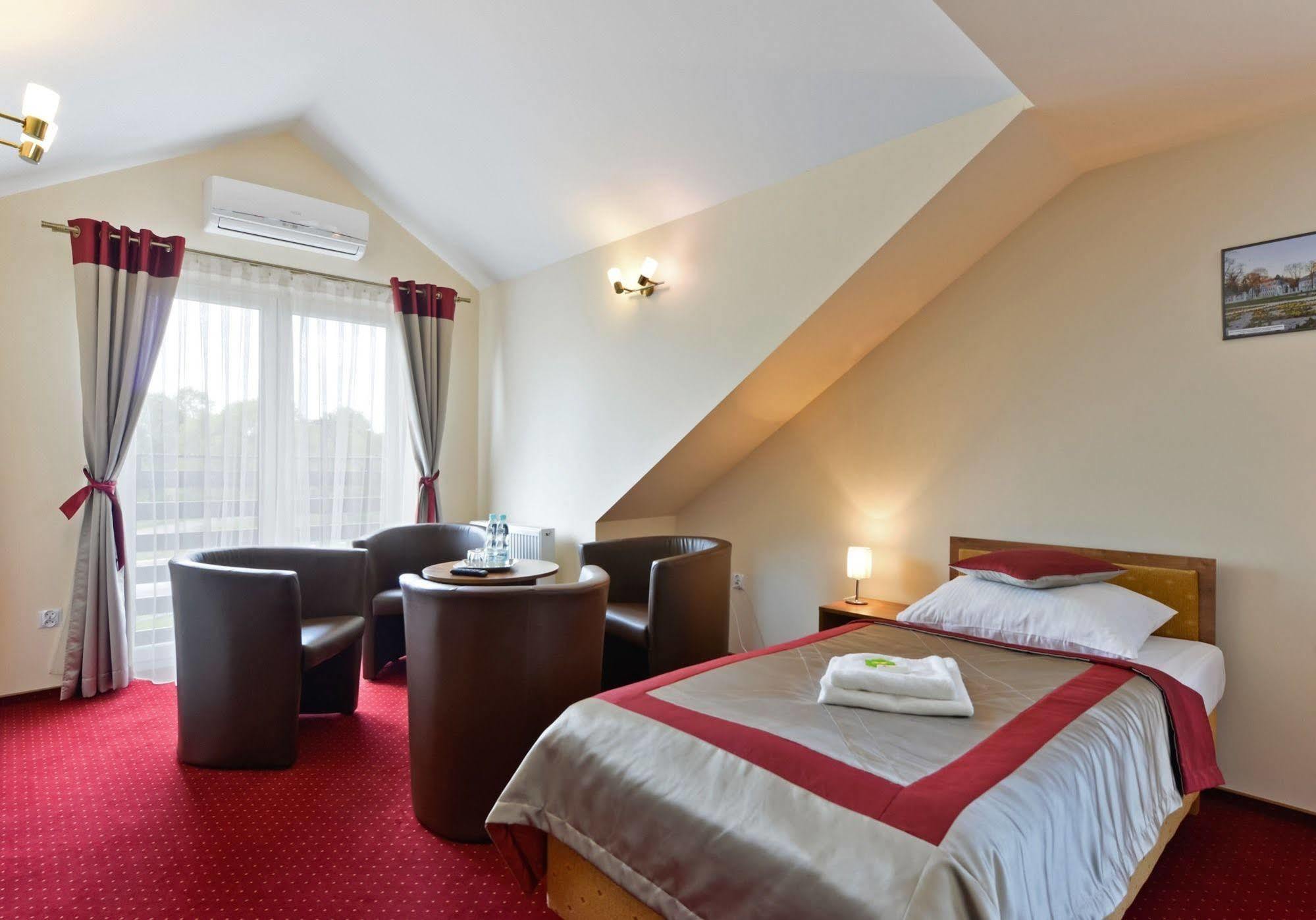 Hotel Dukat Бяла Подласка Екстериор снимка